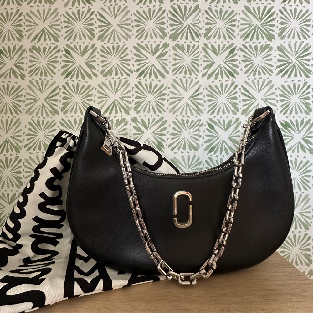 Marc Jacobs Black Shoulder Bag with Silver Chain